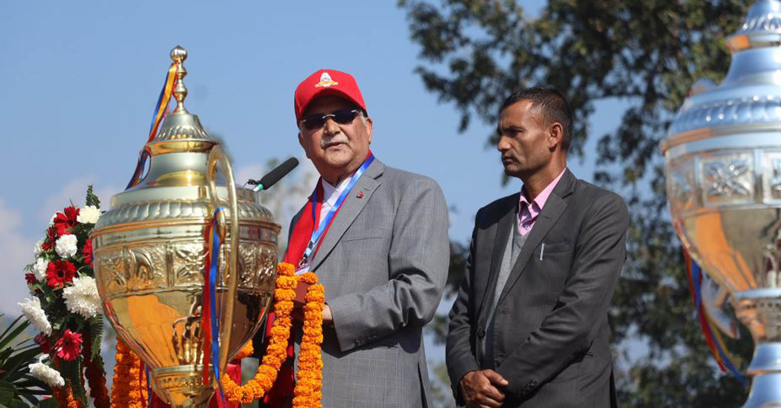 केपी ओली कप क्रिकेटको उद्घाटन गर्दै अध्यक्ष ओली : स्तरीय क्रिकेट मैदानहरुको निर्माण गर्नुपर्छ (तस्वीरसहित)
