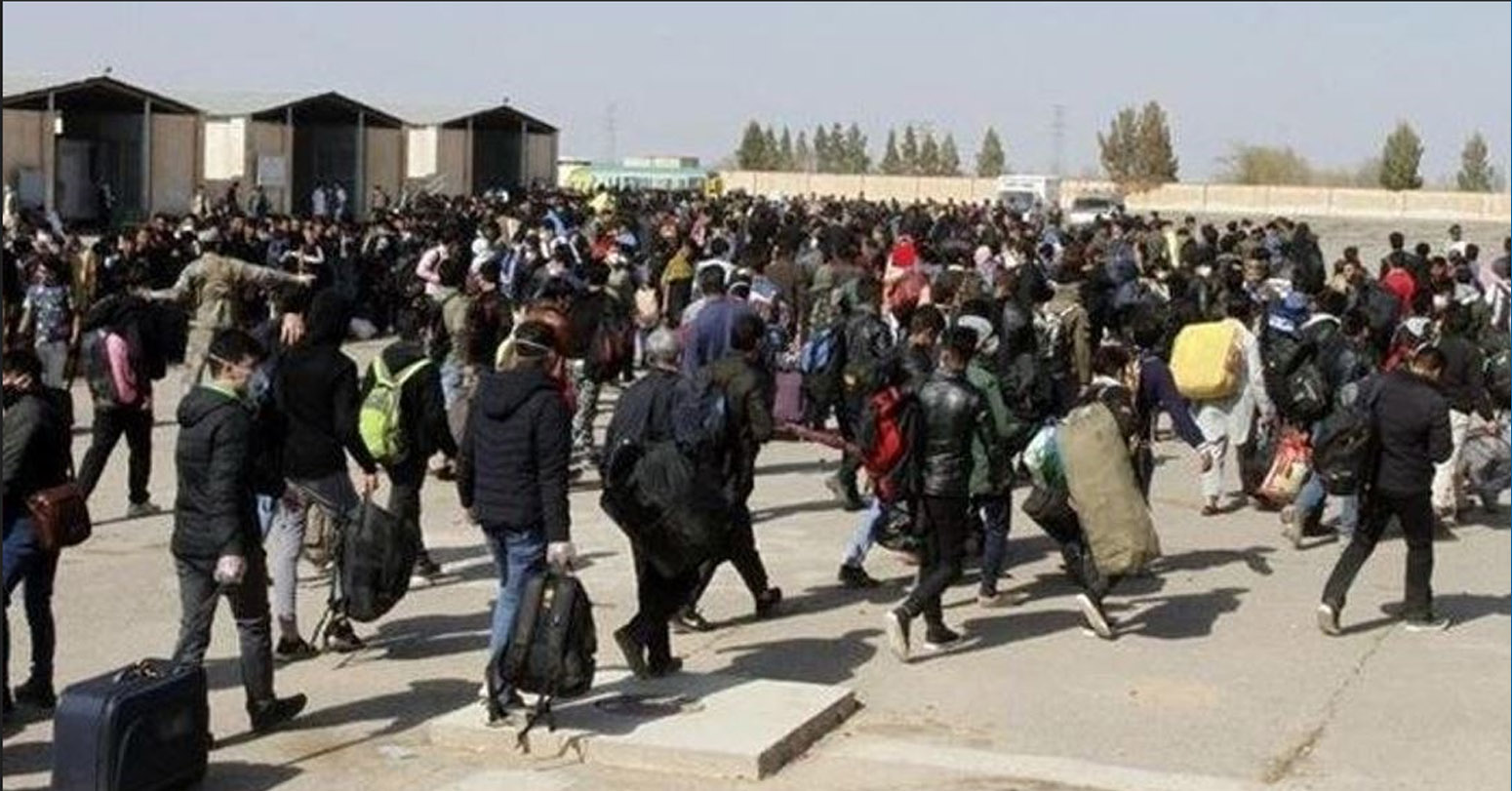 इरानद्वारा १३ हजार अवैध अफगान आप्रवासी निष्काशित
