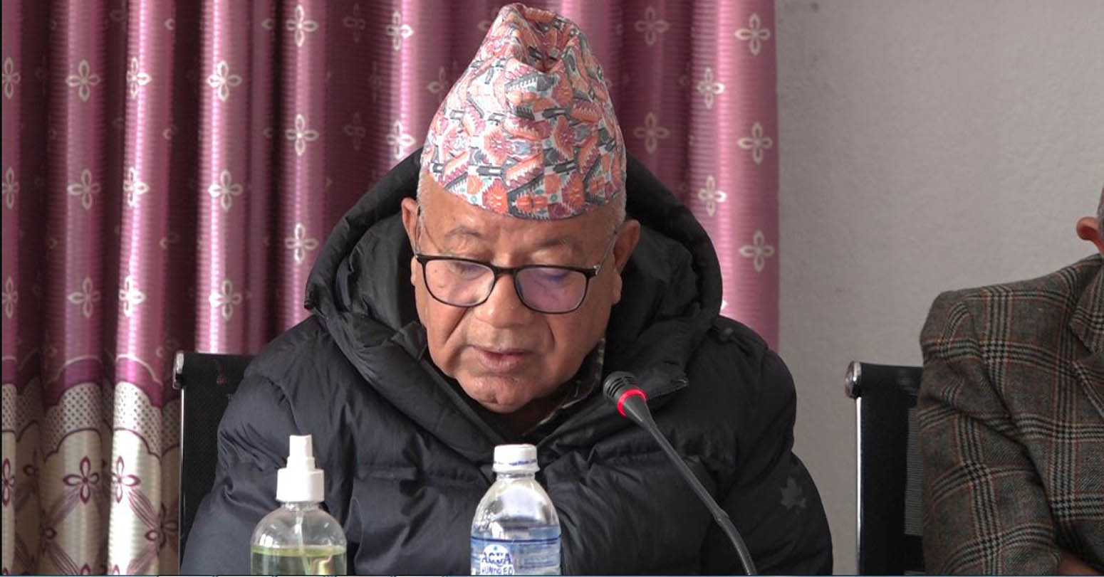 निजगढ अन्तर्राष्ट्रिय विमानस्थलको काम अघि नबढाएकोप्रति प्रधानमन्त्रीसँग माधव नेपाल रुष्ट